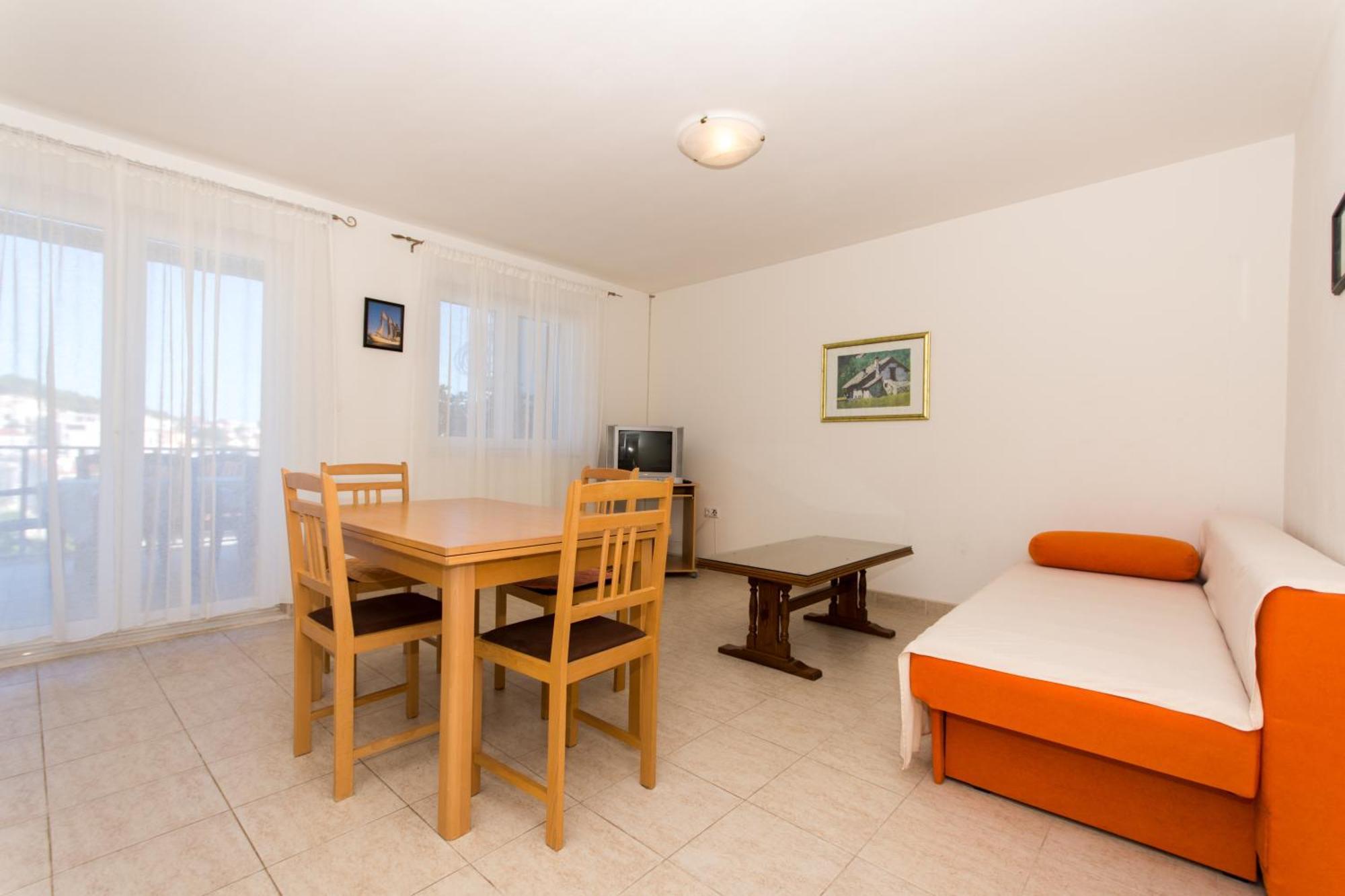 Apartments Marinana Ражань Экстерьер фото