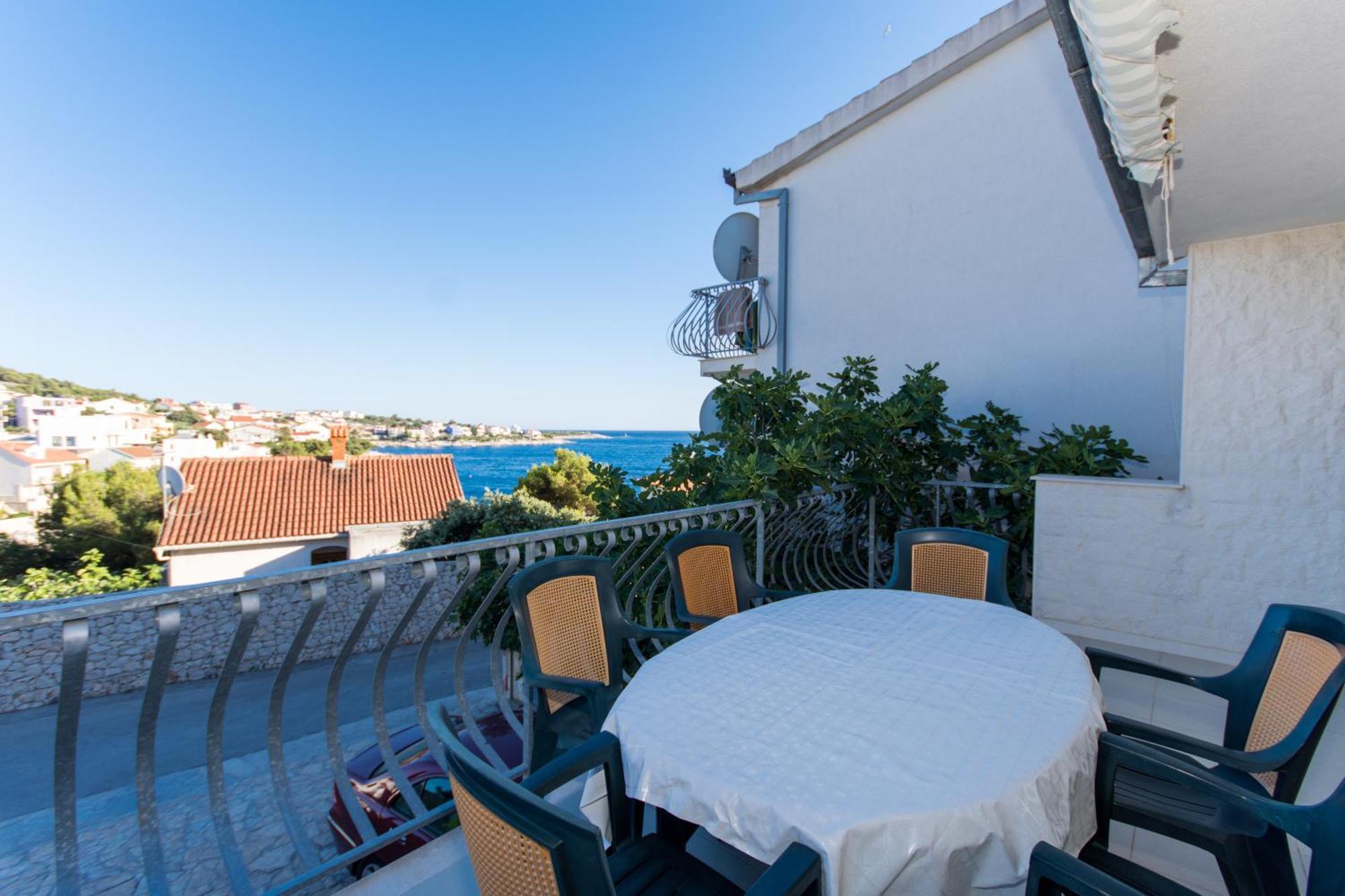 Apartments Marinana Ражань Экстерьер фото