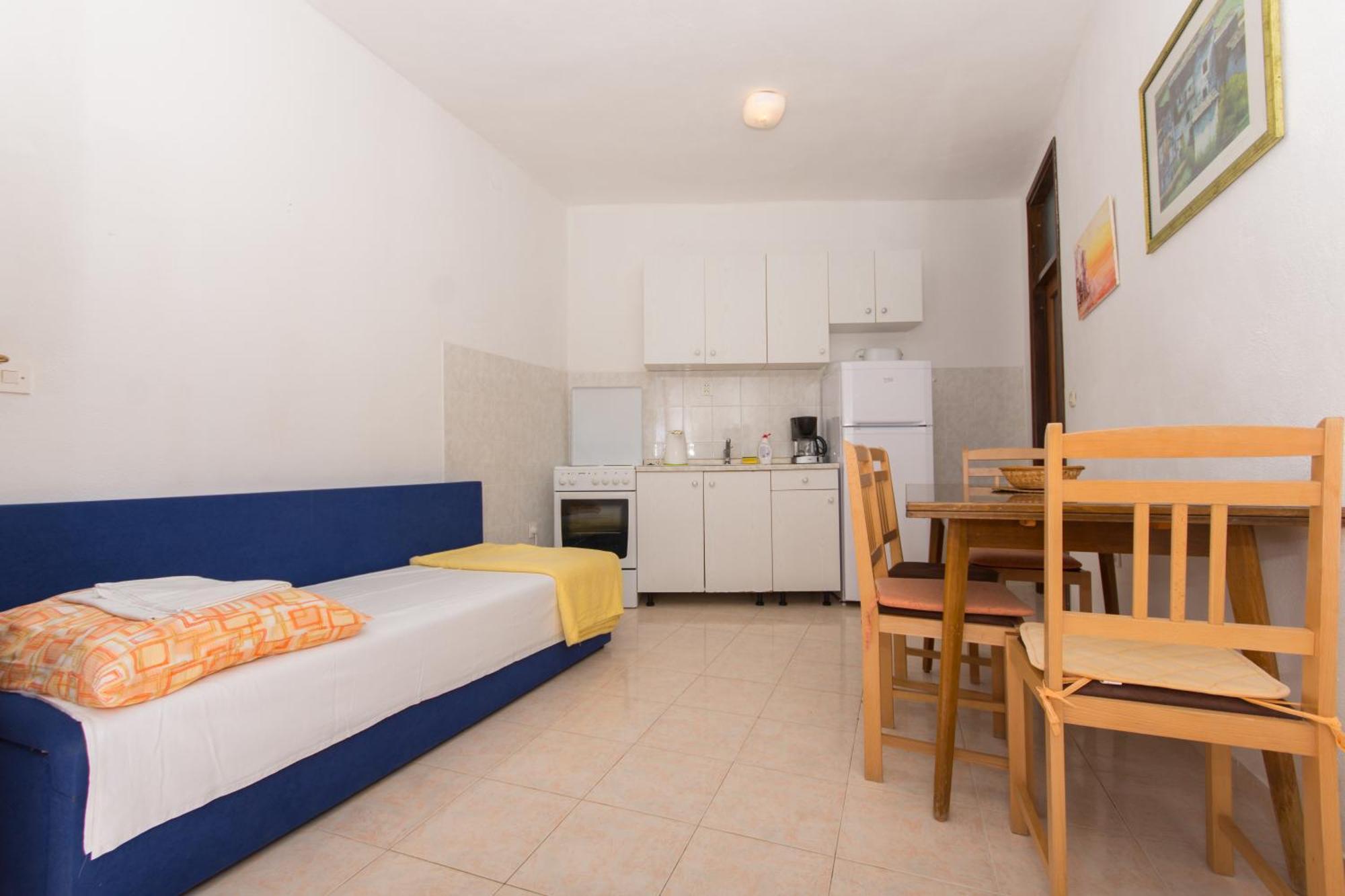 Apartments Marinana Ражань Экстерьер фото
